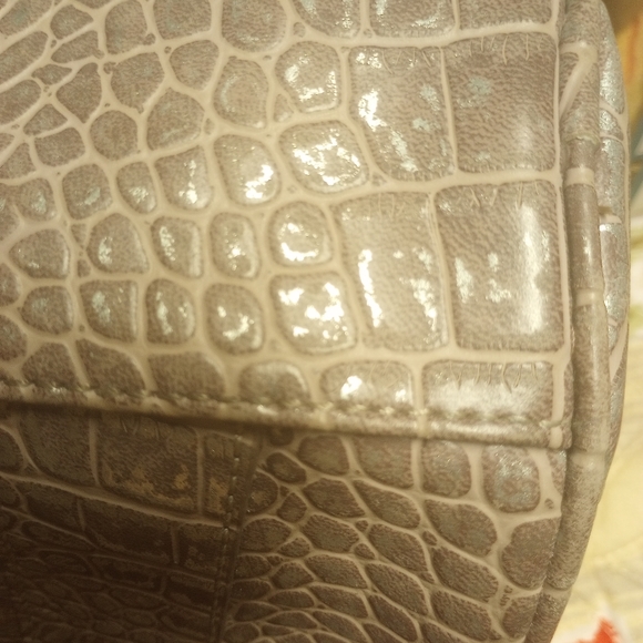 Nine West Dome Shoulder/ Tote Bag - Picture 7 of 12